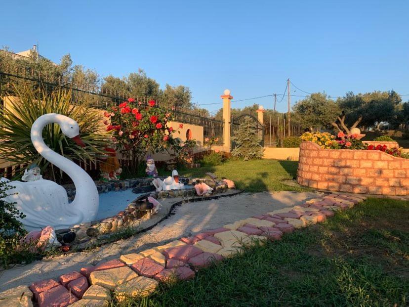 Dora'S Garden Villa Alexandroupolis Buitenkant foto